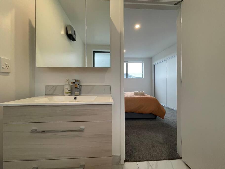 Villa Parkside Retreat - 3 Beds -Sleeps 6 Near Westfield Christchurch Esterno foto